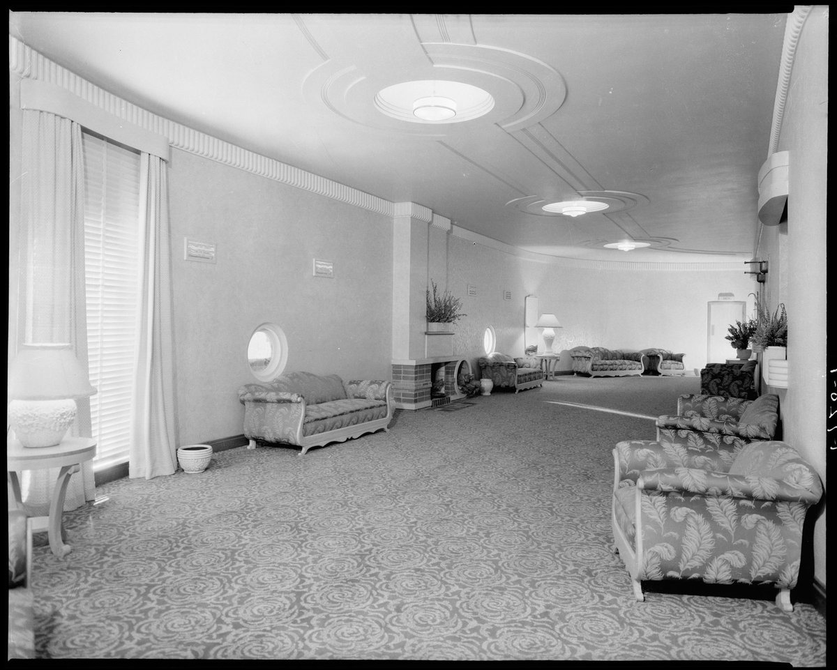 Time Theatre, operated by Hoyts, 449 Whitehorse Road, Balwyn - interior views (c. 1941)
