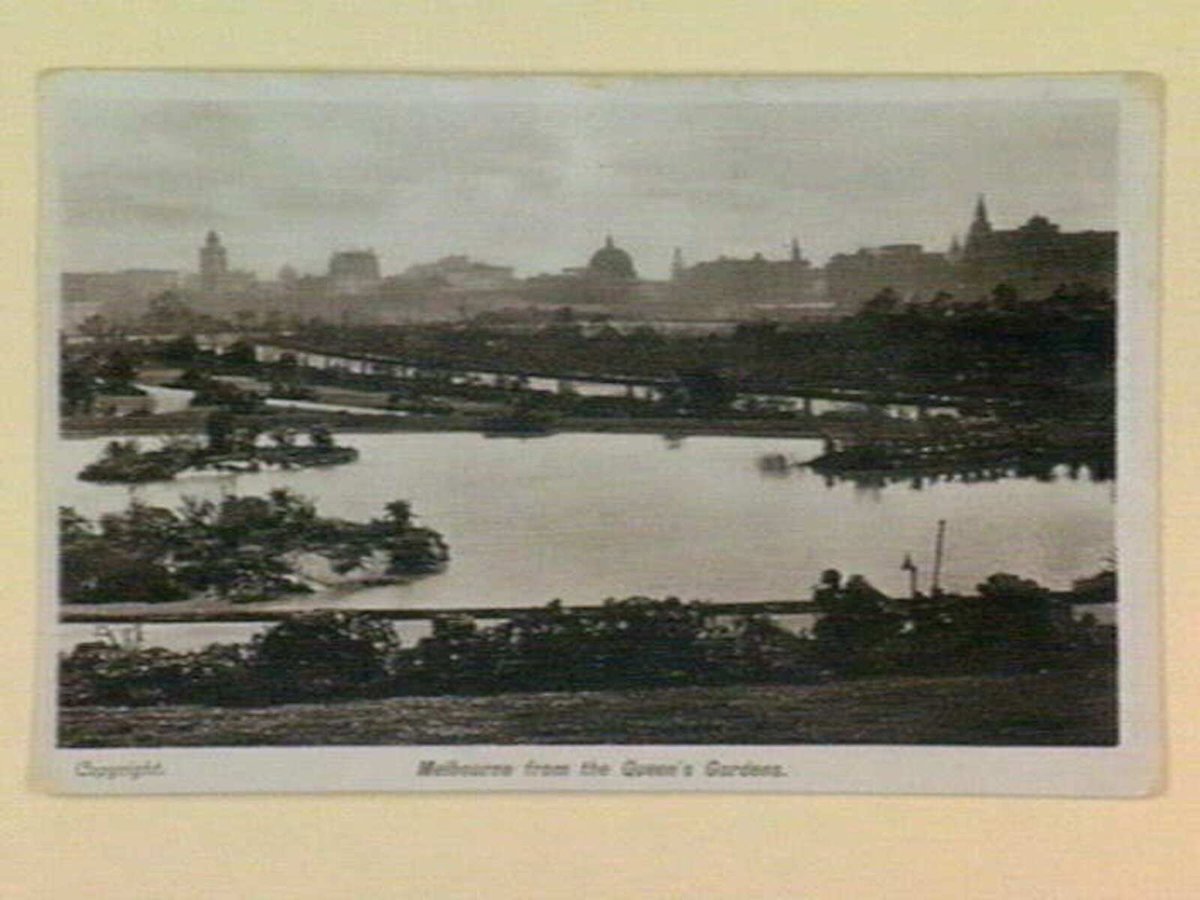 Melbourne from the Queen's Gardens (1905–14)