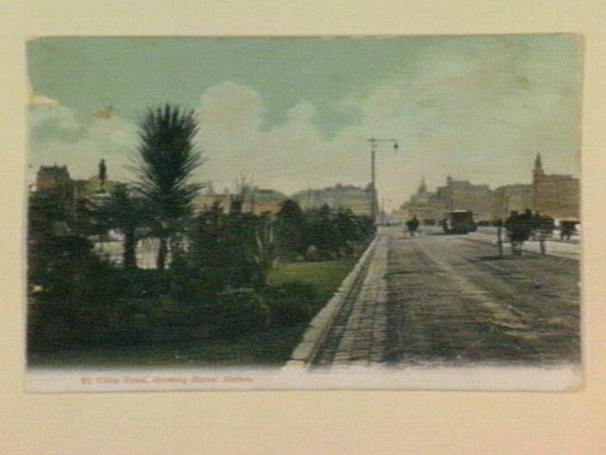 St. Kilda Road, showing Burns' Statue, Melbourne City (c. 1906)
