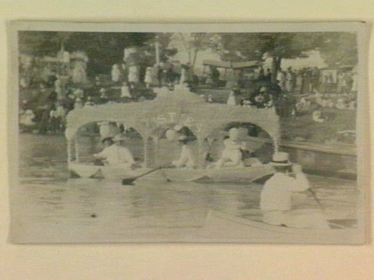 Regatta on the Yarra River (1905–14)