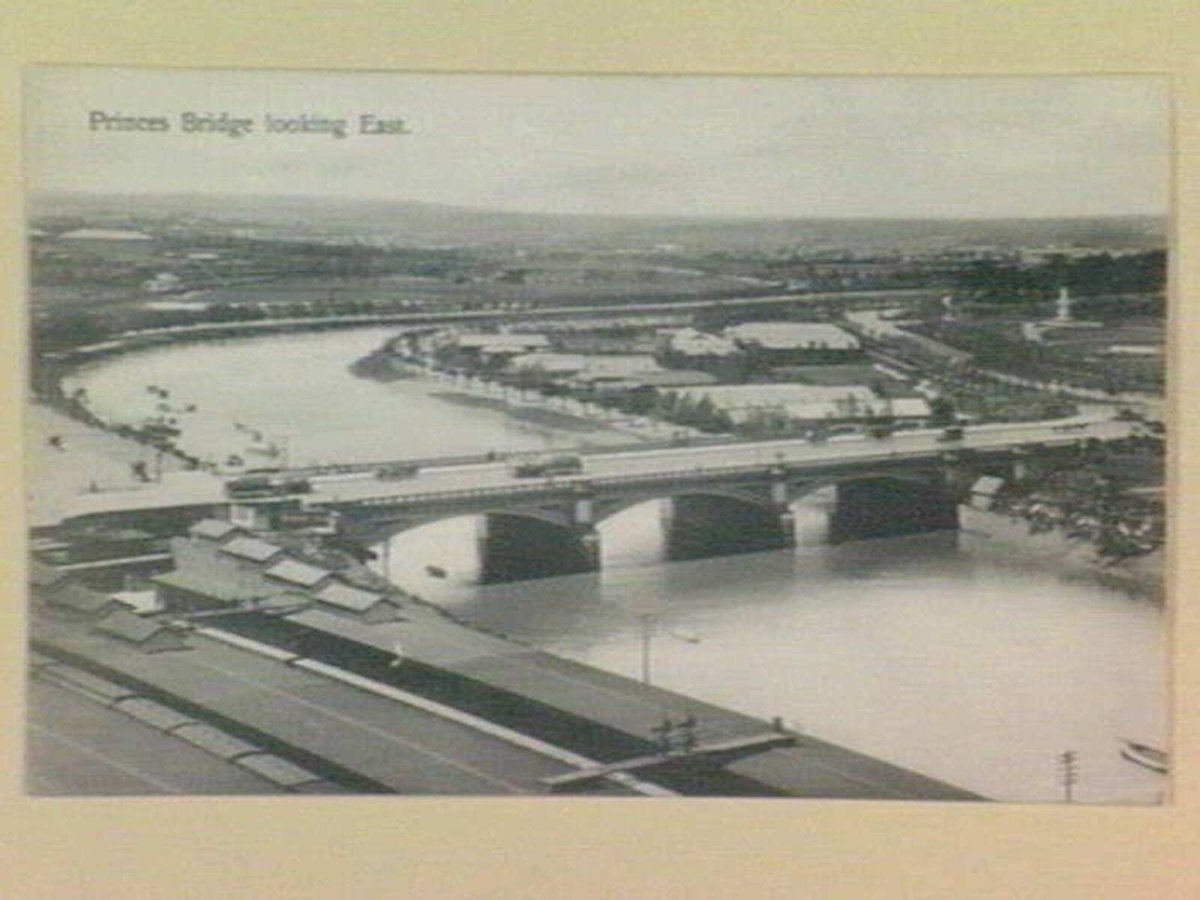 Princes Bridge looking East, Melbourne City (1905–14)