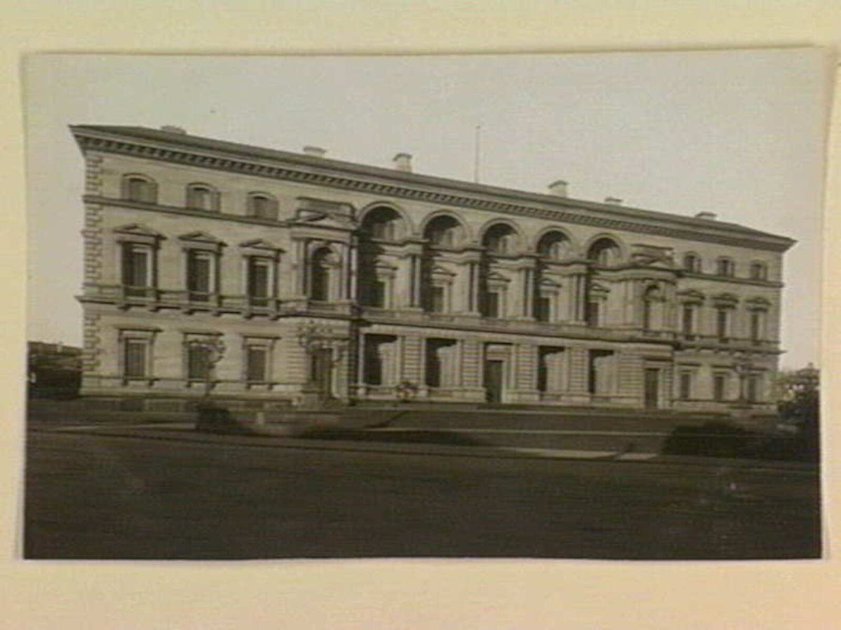 Treasury Buildings. Spring Street. Melbourne, Melbourne City (1914–41)