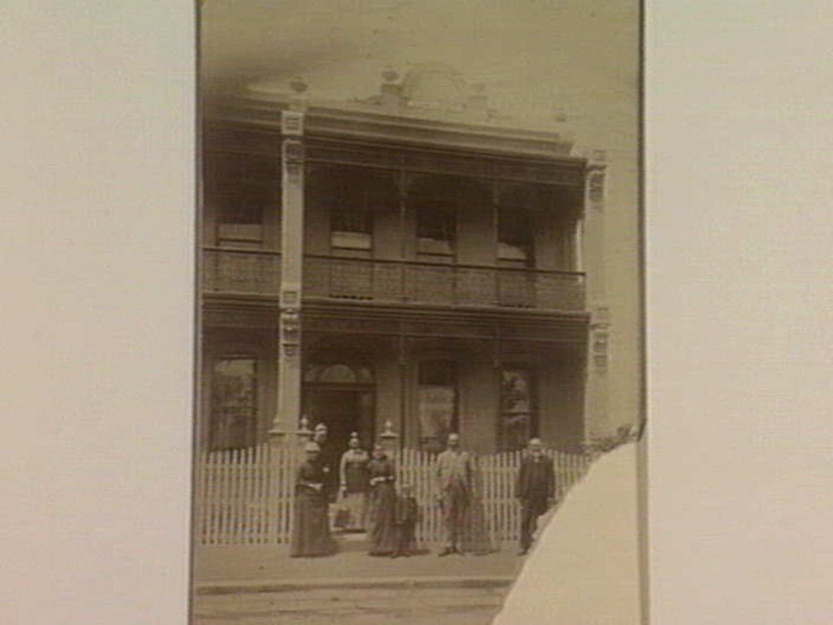Exterior view of "Mygunyah", East Melbourne (c. 1887)