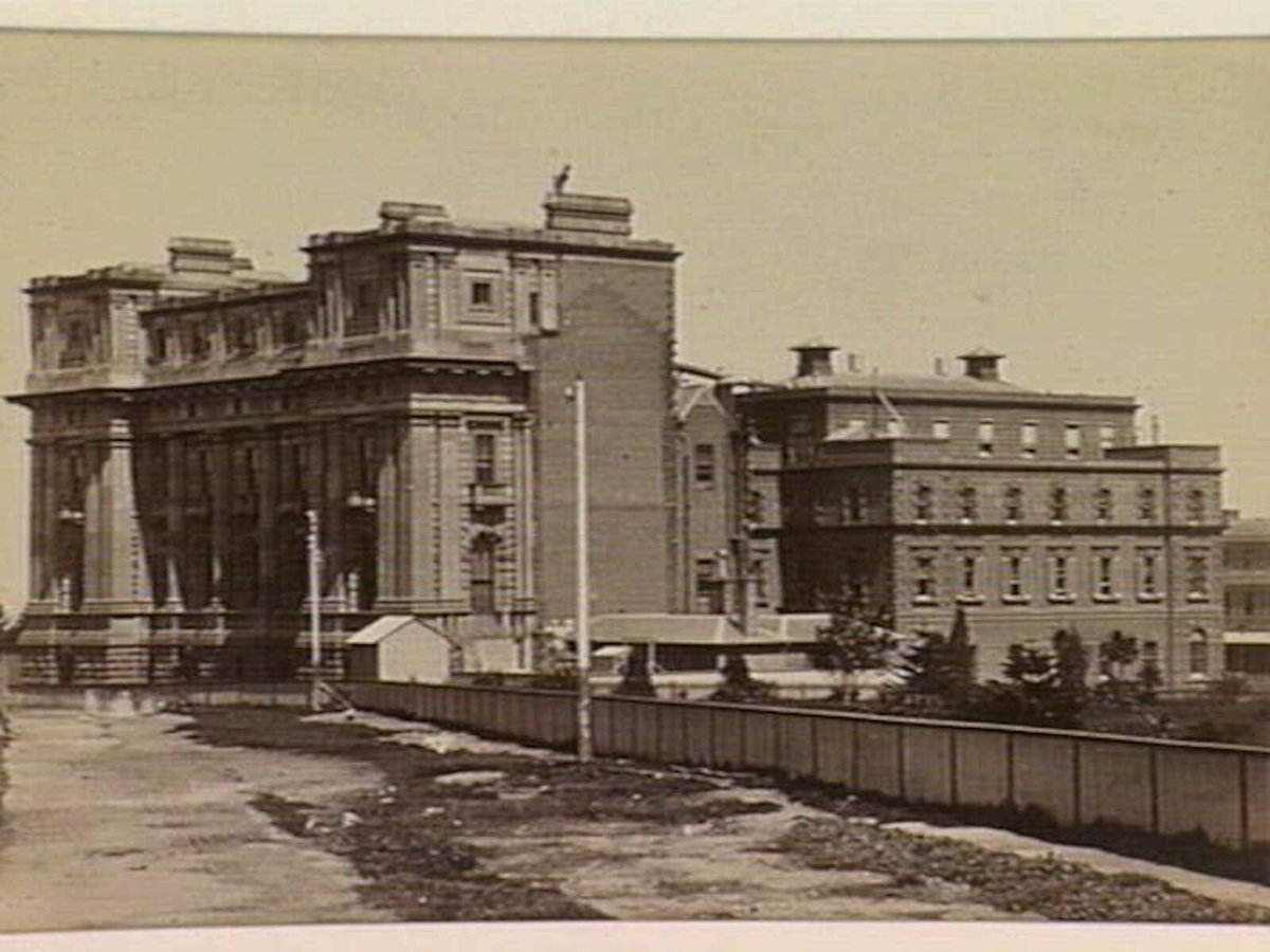 THE HOUSES OF PARLIAMENT, FROM ALBERT STREET, MELBOURNE, East Melbourne (1865–95)