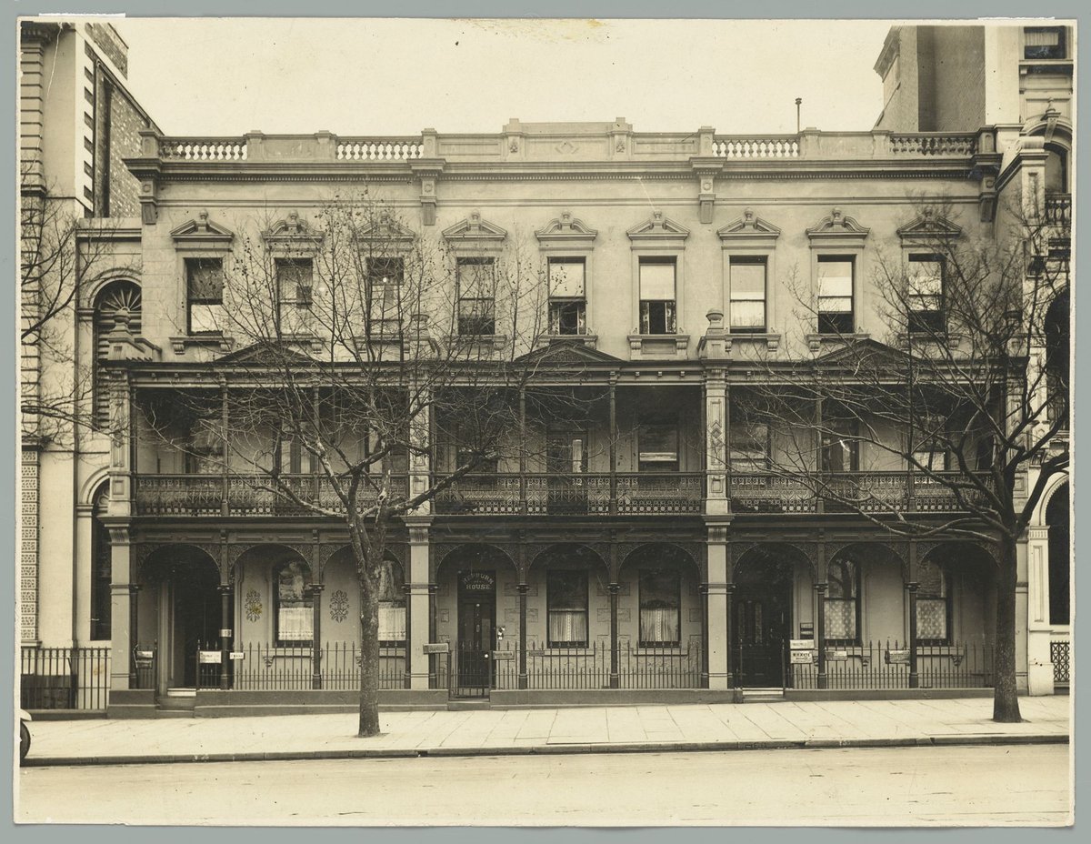 Residences at nos. 30, 32 and 34 Collins St. Melbourne, Melbourne City (1920–40)