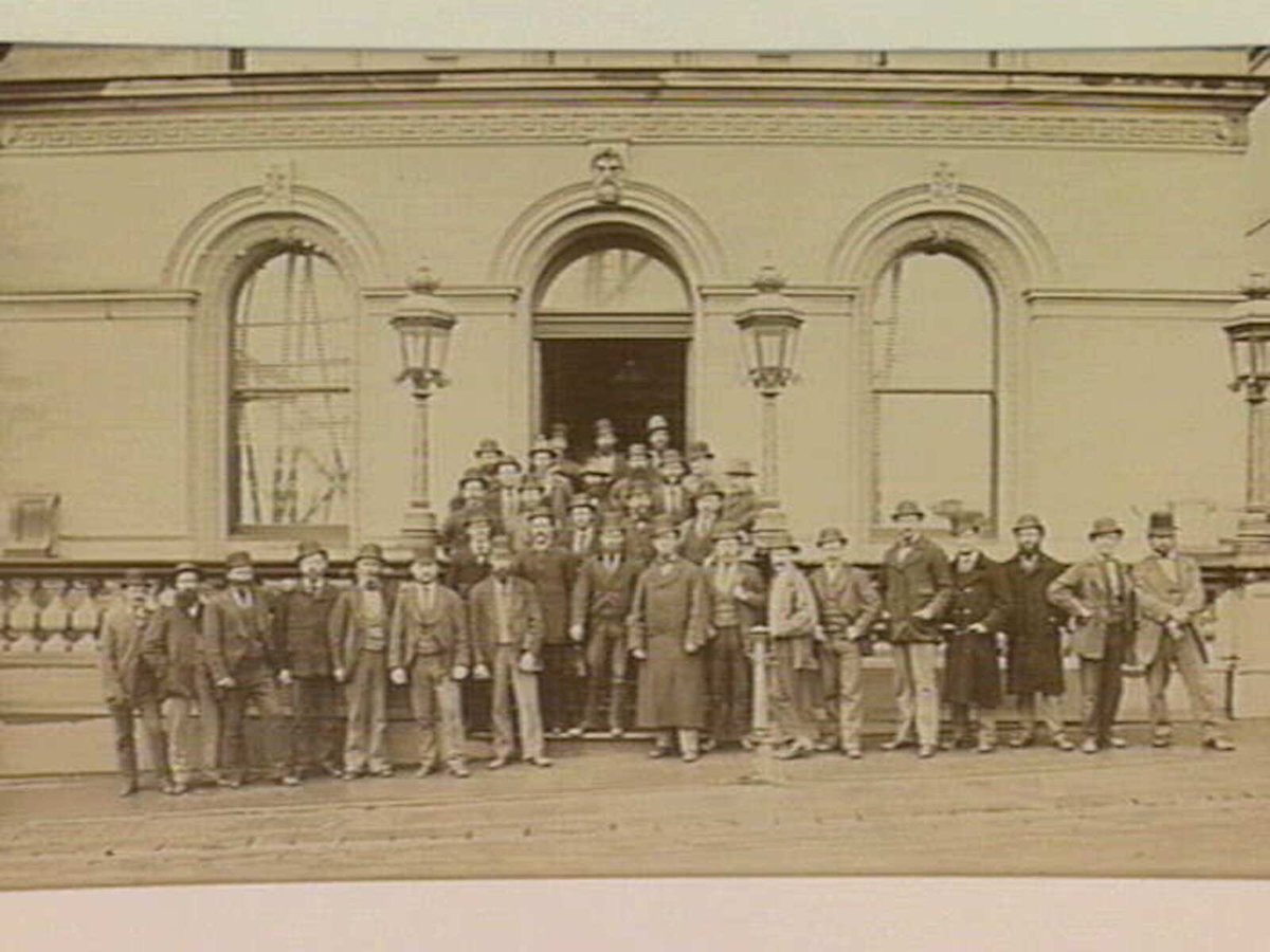 Metropolitan Gas Co., 57 Flinders Lane East, cnr. Argus Alley, Melbourne, Melbourne City (c. 1881)