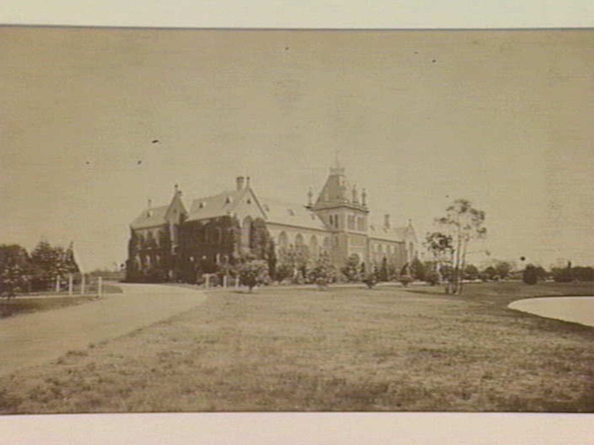 Melbourne University, Parkville (1865–95)