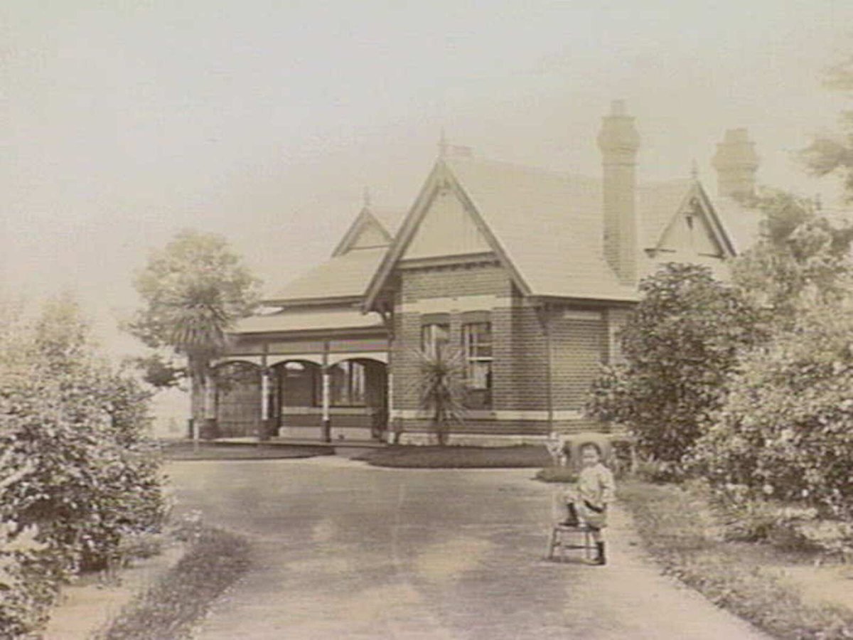 "Vondo", Queen Street, Preston (1880–1900)