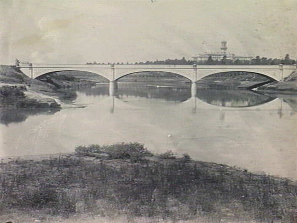 Yarra River, Anderson Street Bridge (1900–10)
