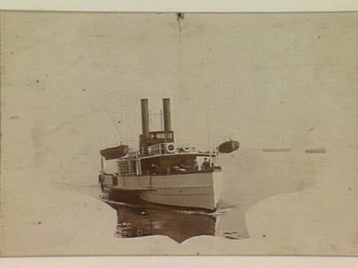 Paddle steamer, "Gem" between Port Melbourne and Williamstown, Age 43 years (1900)