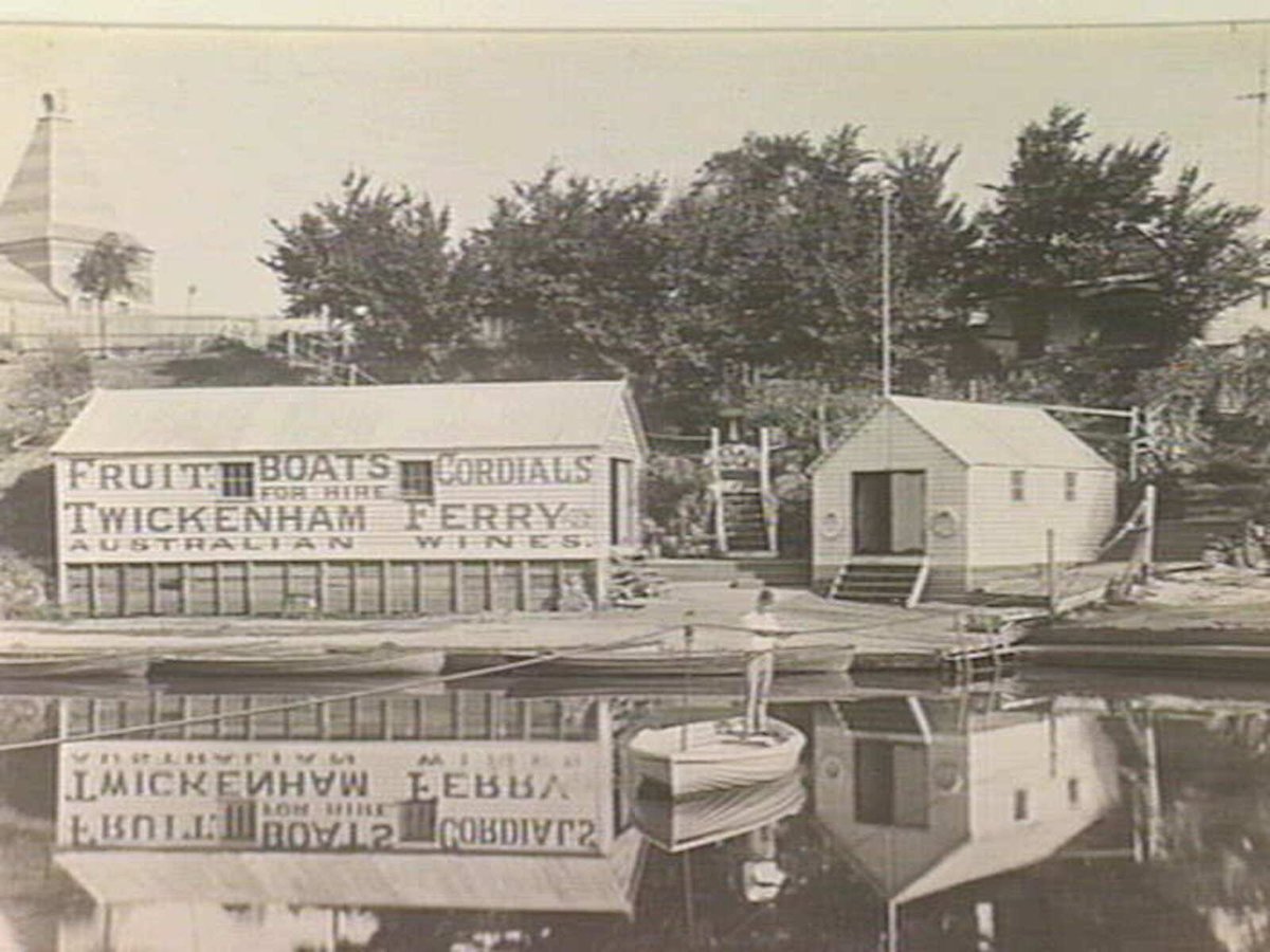 Boat shed of Twickenham Ferry on the Yarra River, opposite Grange Rd., Toorak (c. 1880)