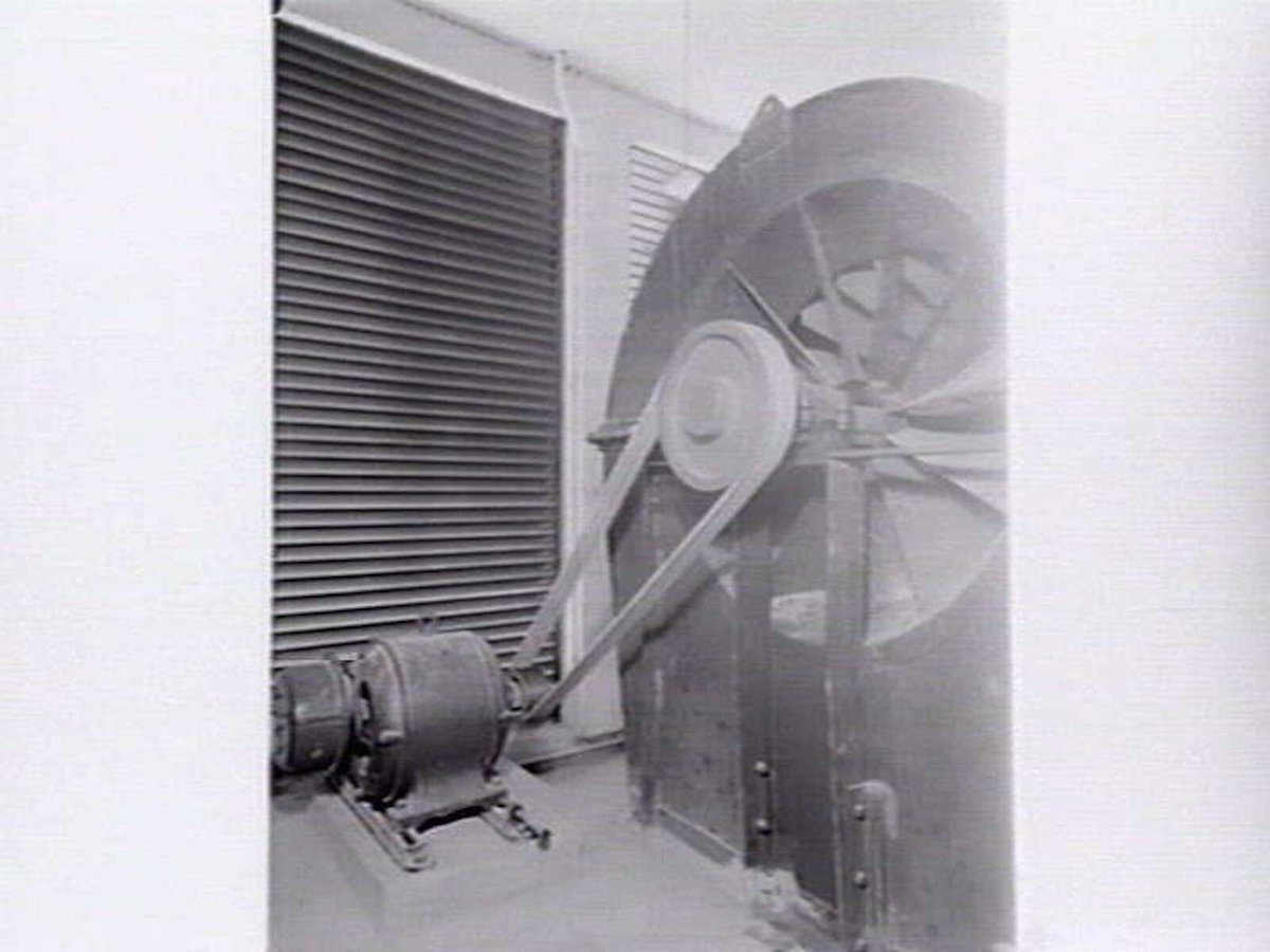 Generator at Heidelberg Town Hall (1936)