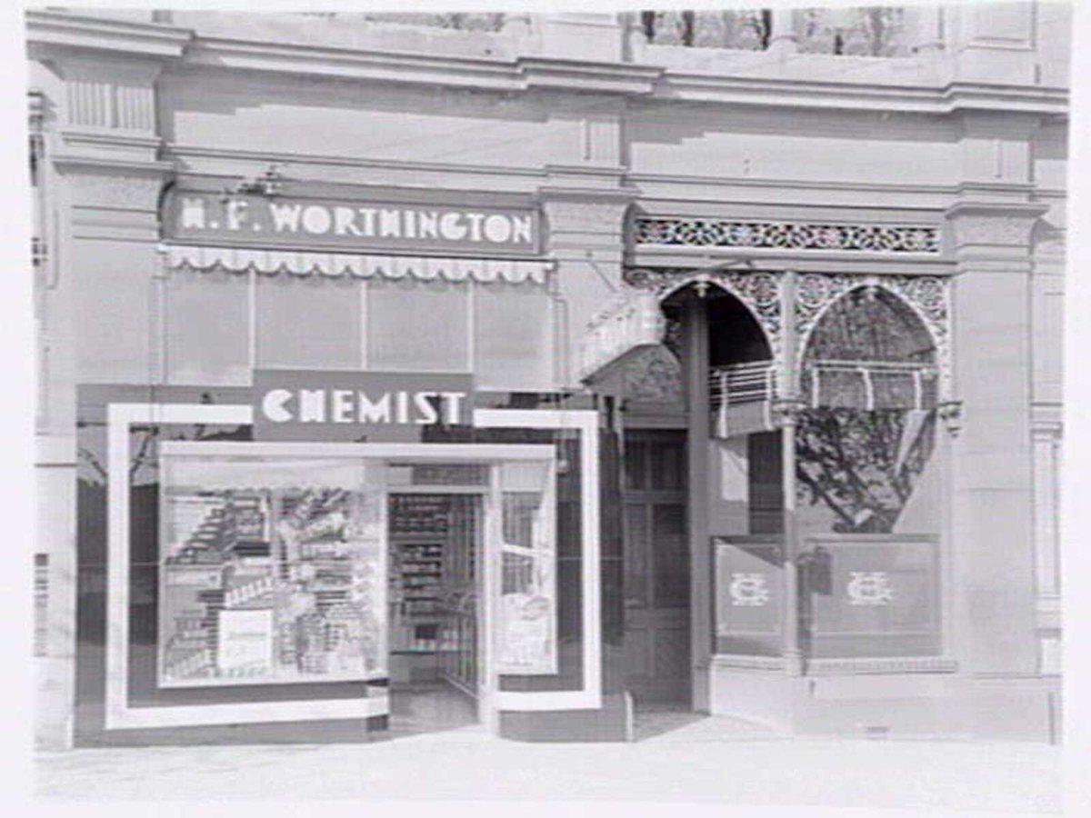 H. F. Worthington Chemist St. Kilda, St Kilda (1938–40)