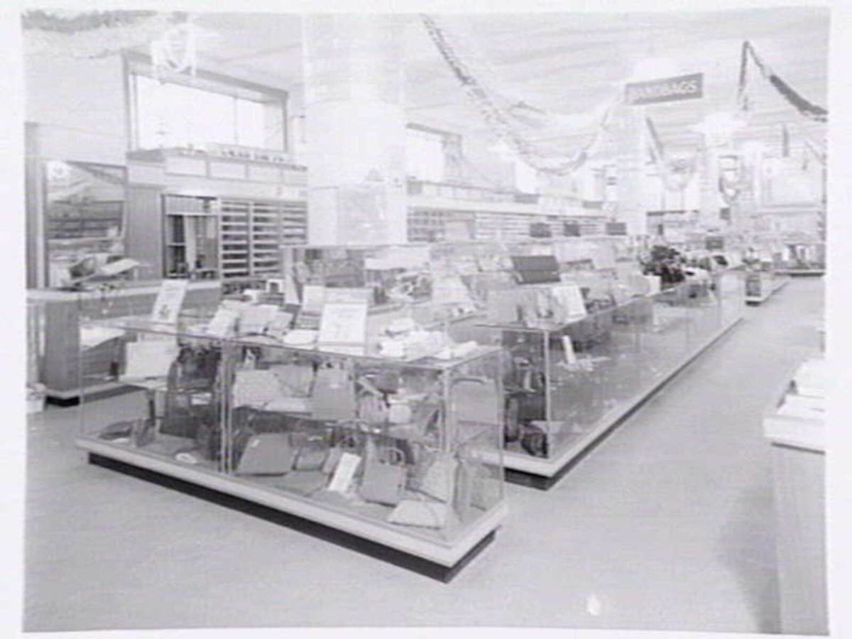 Handbag counter, Mutual Store, Flinders Street, Melbourne City (1938–40)