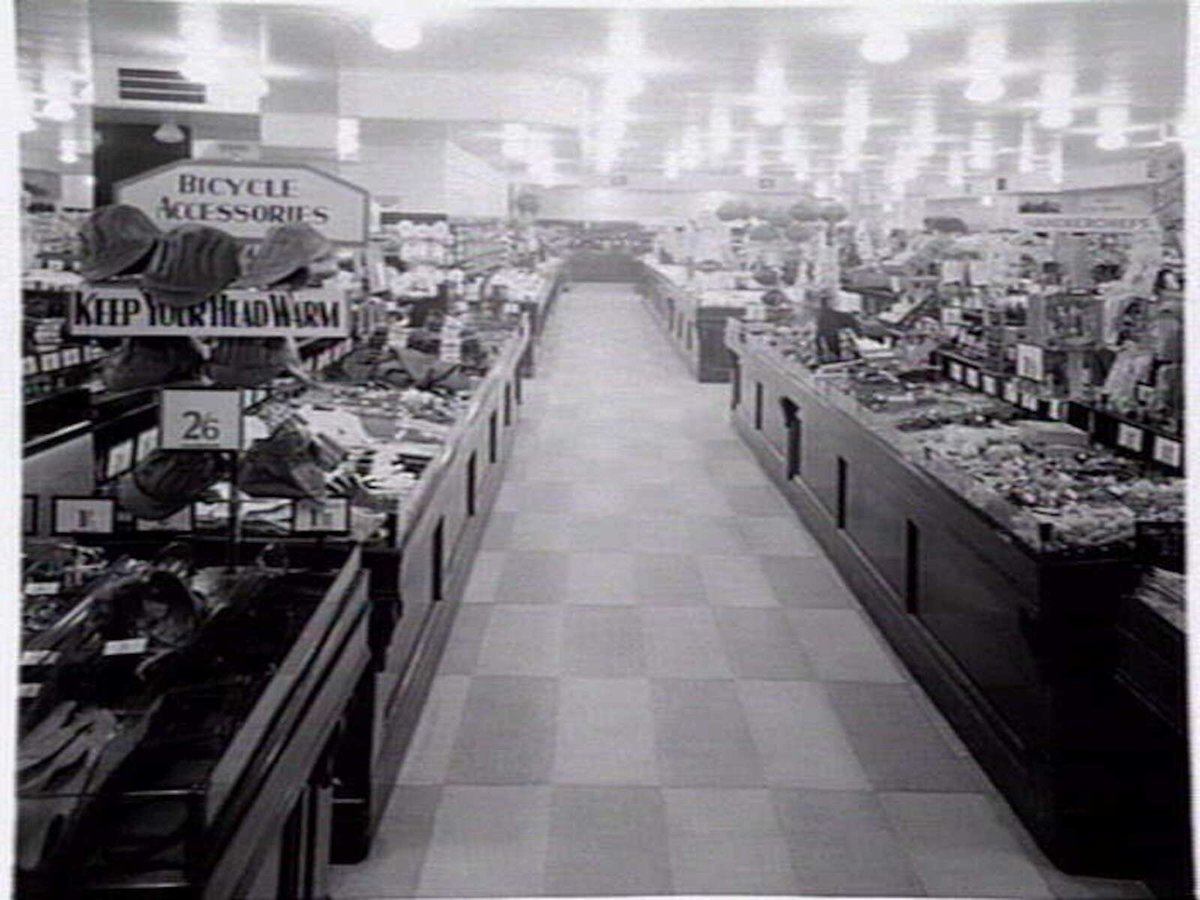 Coles Bargain Basement, 301 Bourke Street, Melbourne, Melbourne City (c. 1940)