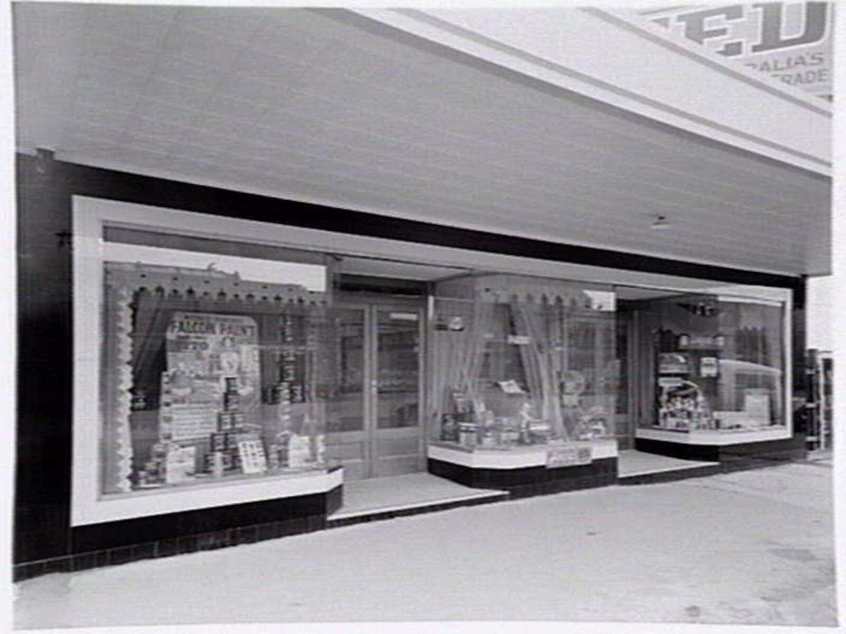 Shopfront, Wilkinson and Brown, Paint Merchants, Ironmongers and Fuel merchants, 247 Murray Road, Preston (c. 1940)