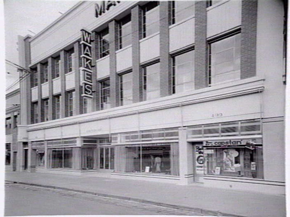 Exterior, Wakes Mail order store, 493-97 Swanston Street, Melbourne, Melbourne City (c. 1940)