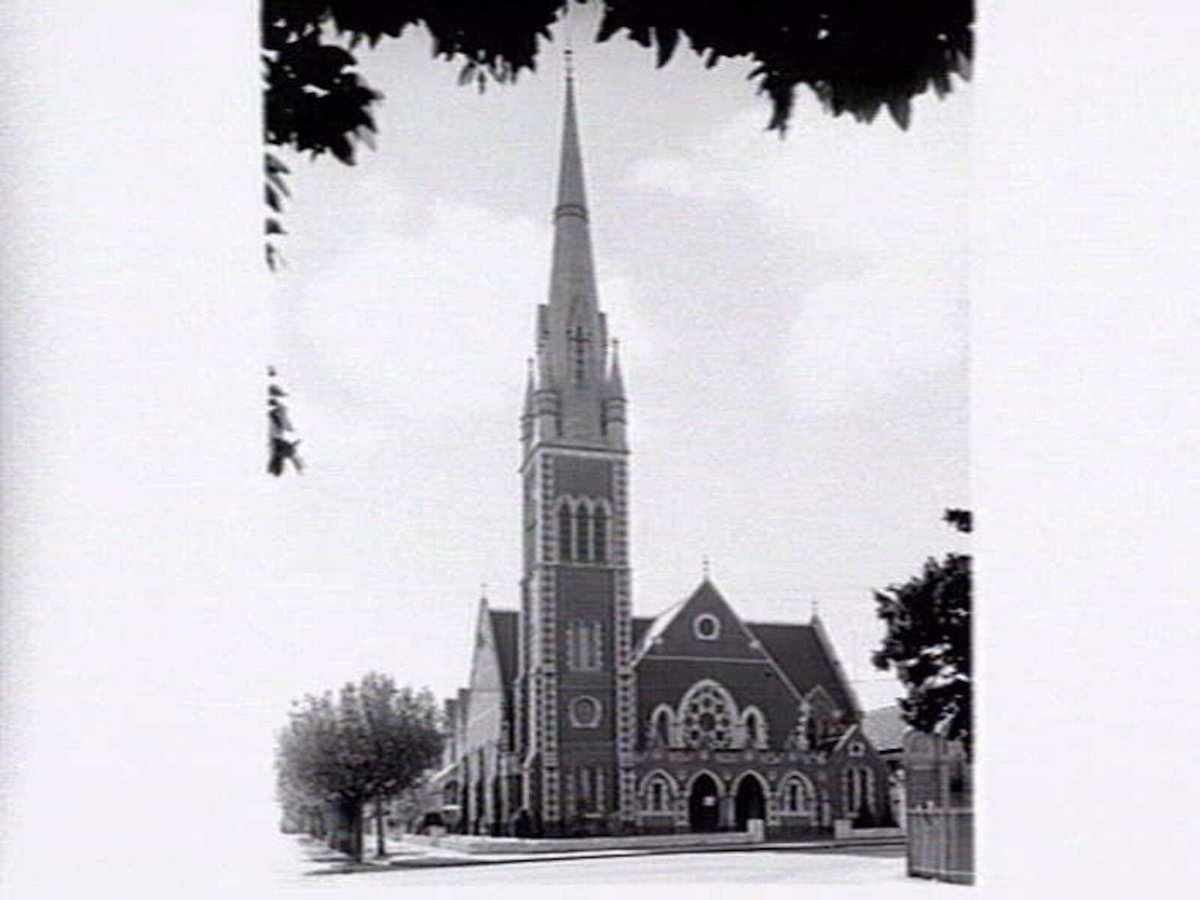 Presbyterian church, corner of Glenferrie Road and Highbury Grove, Kew (c. 1940)