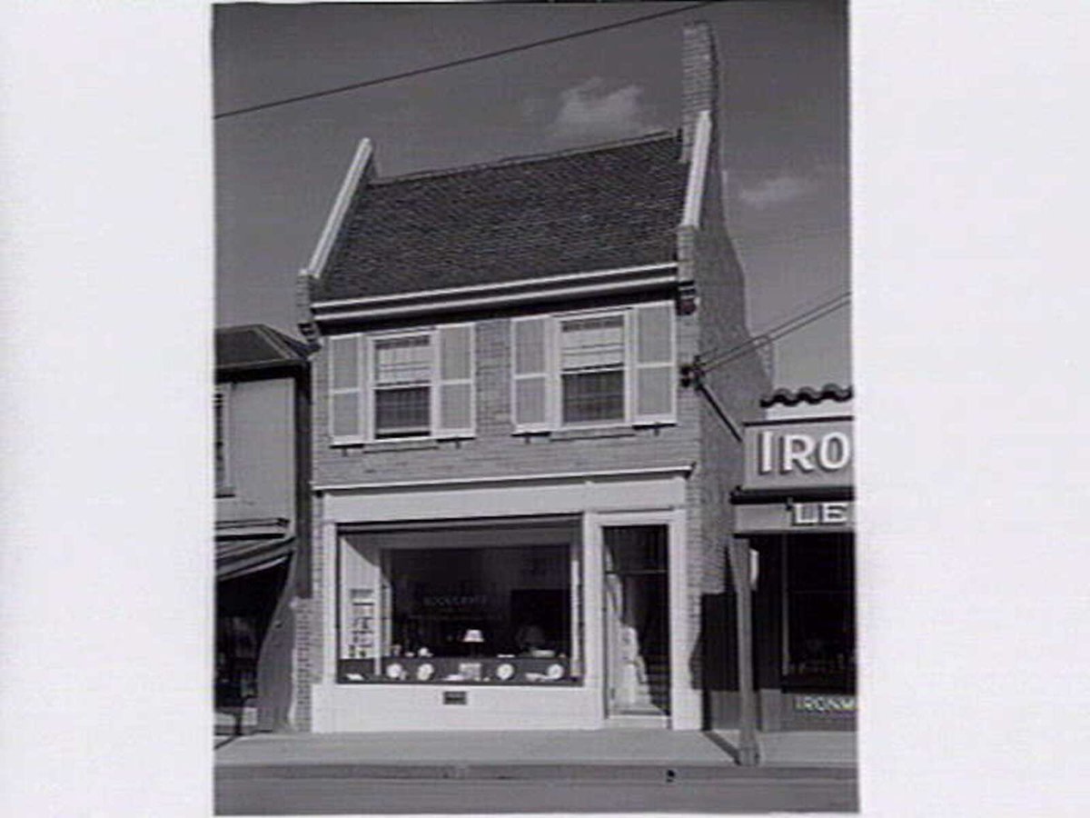 Bookcraft Library, 66 Toorak Road South Yarra (c. 1940)