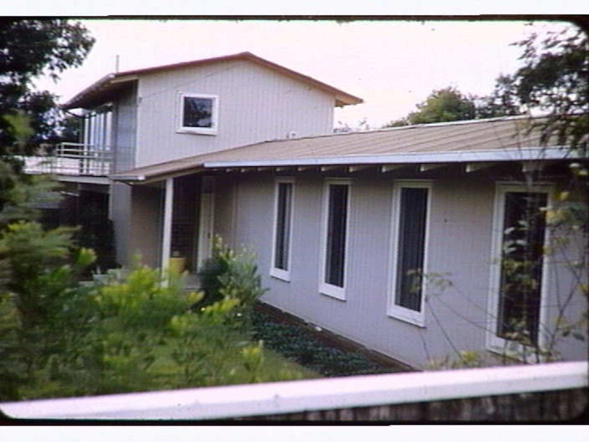 House, 7 Harfleur Avn, Beaumaris, Melbourne, Vic. Mockridge, Mitchell & Stahle - about 1953