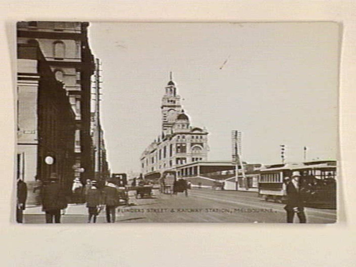 FLINDERS STREET & RAILWAY STATION, MELBOURNE, Melbourne City (c. 1916)