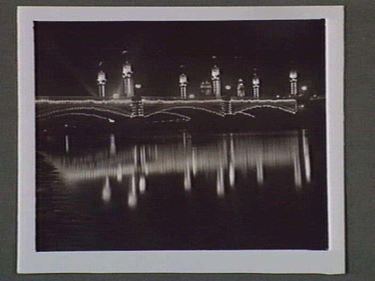 Princes Bridge by night, Melbourne City (1935)