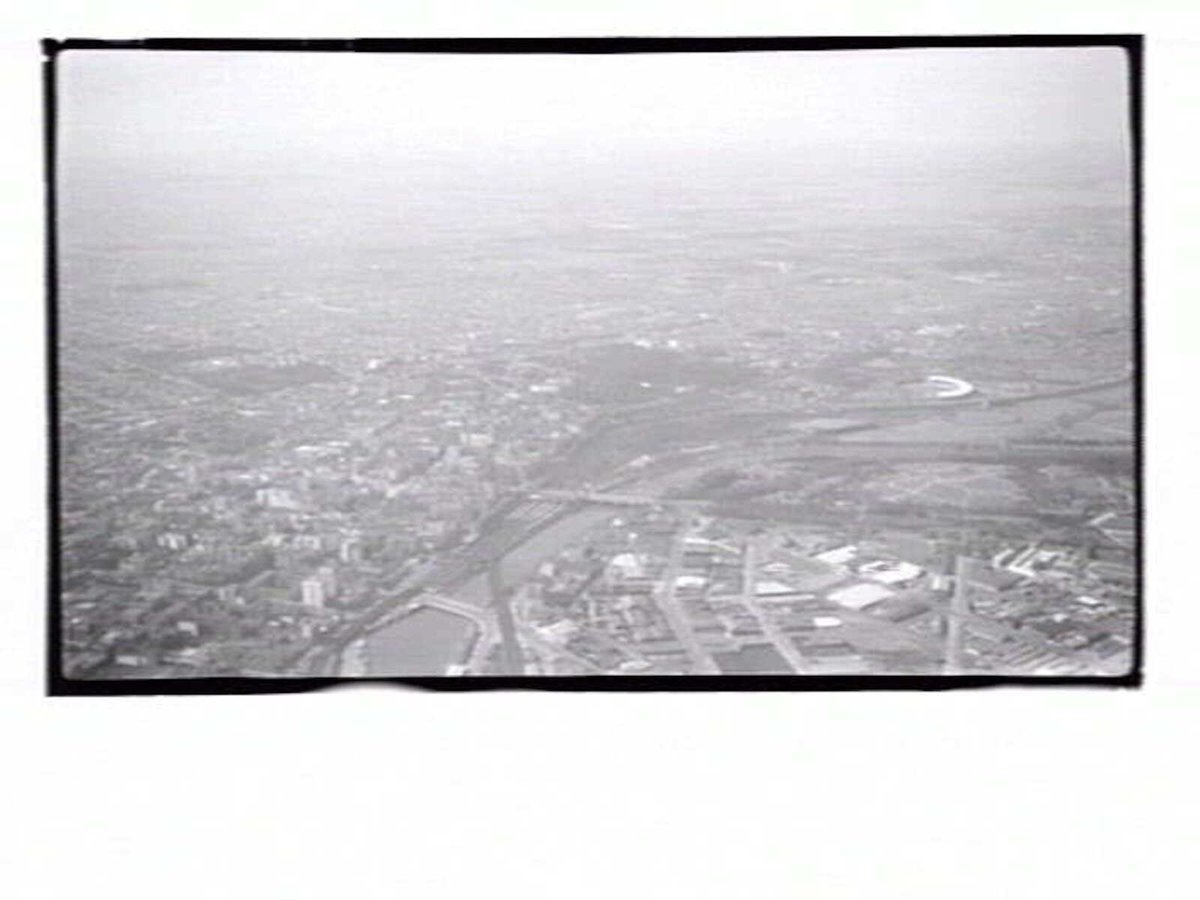 View of Melbourne, looking north-east from South Melbourne (1937–38)