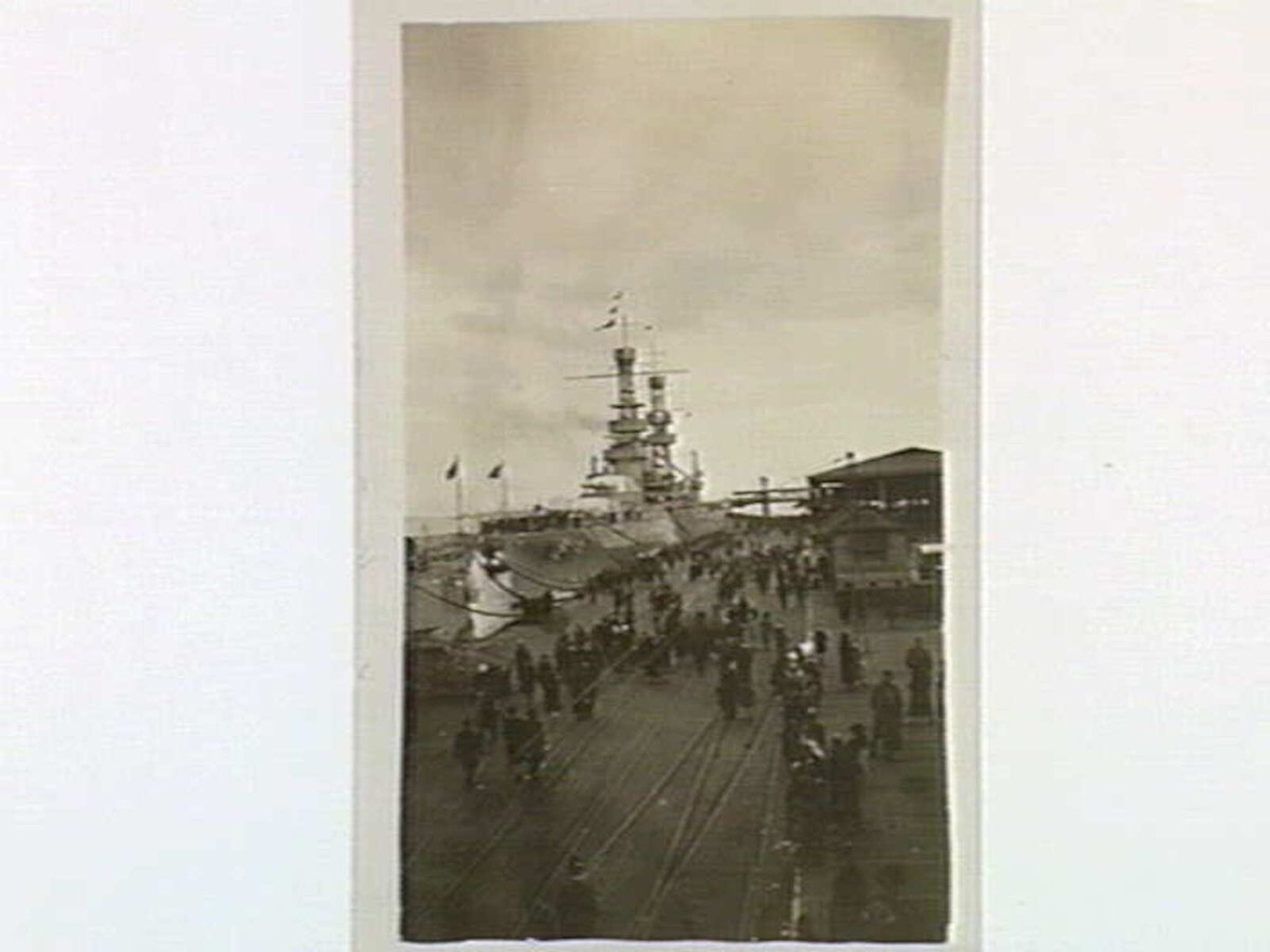 Port Melbourne. U.S.S. Richmond. 1920's!8 picture