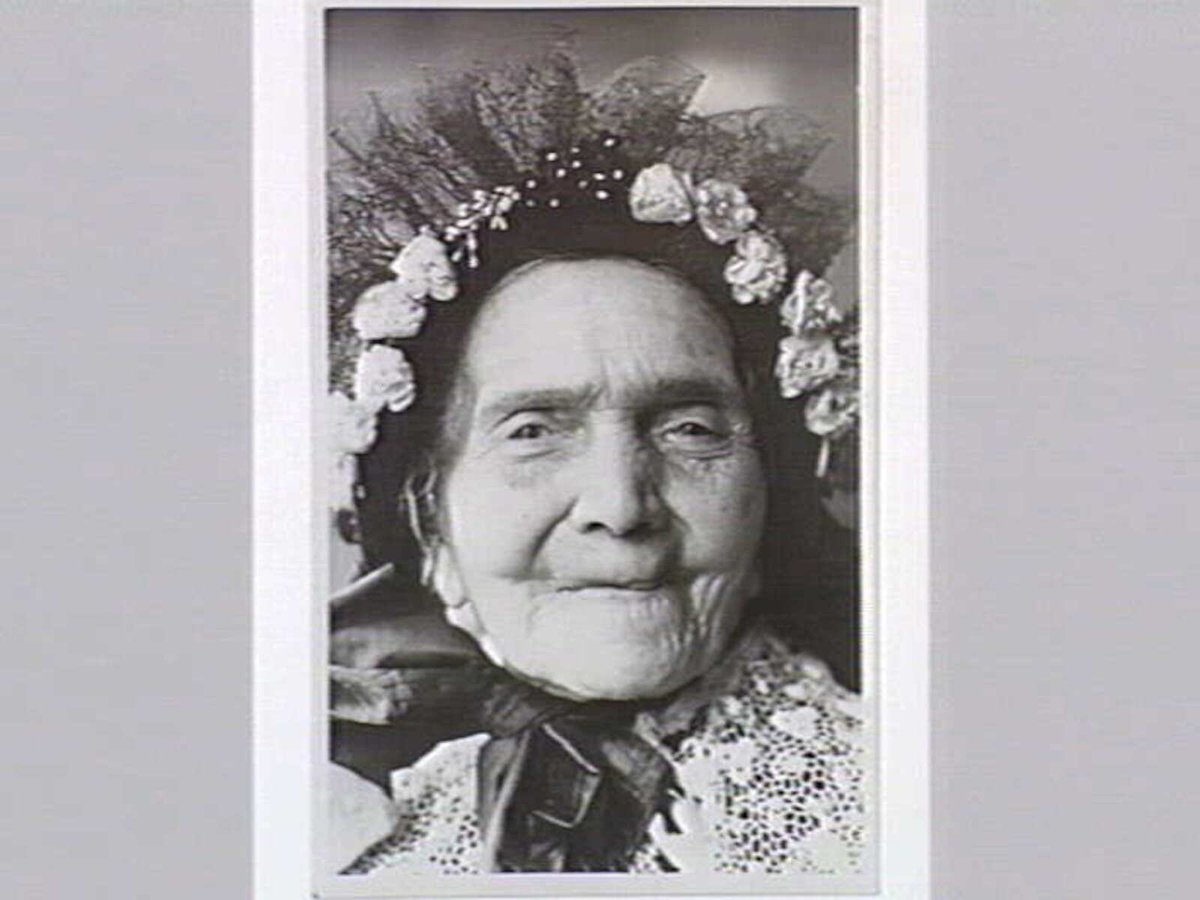 Mrs T. Munro of Fitzroy Melbourne who has attained the age of 102 years & has 179 descendants (c. 1936)