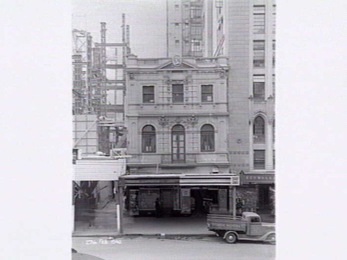 Buildings in Elizabeth Street, Melbourne, Melbourne City (1940)