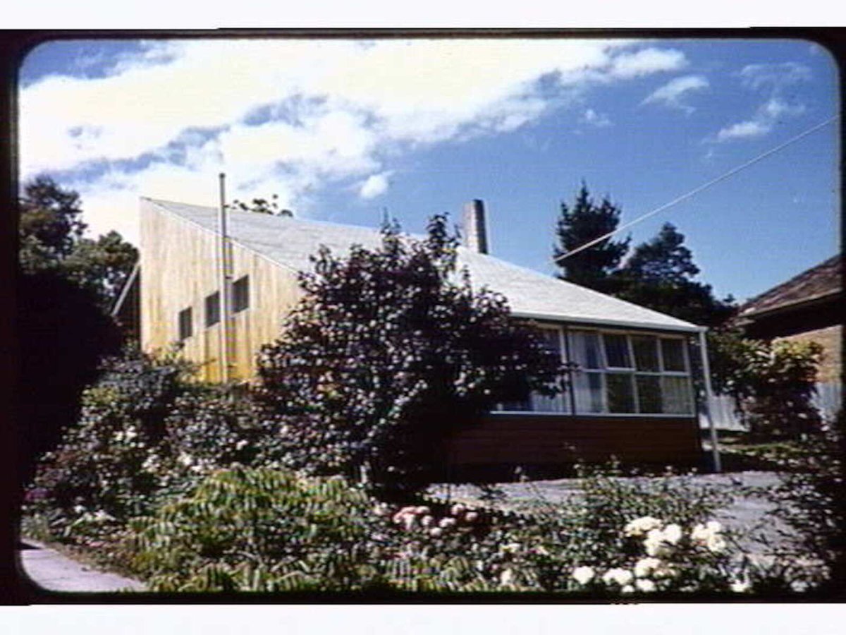 House. 59 Valley Parade, Glen Iris. Melb. John & Phyllis Murphy. 1953