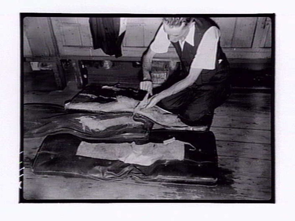 Ripped cushions, Shelter Shed, North Melbourne (1947)