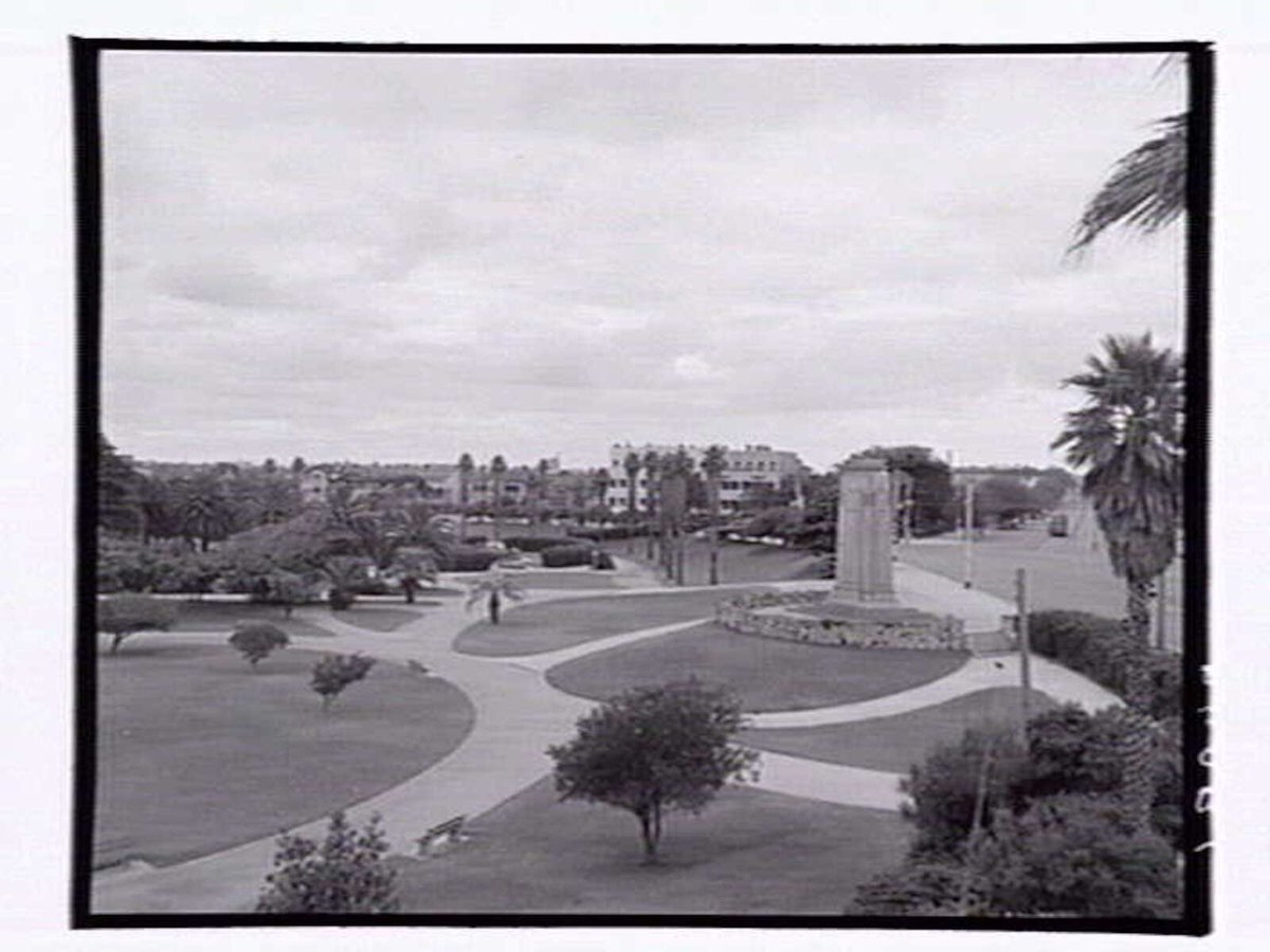 Catani Gardens. St. Kilda, St Kilda (1952)