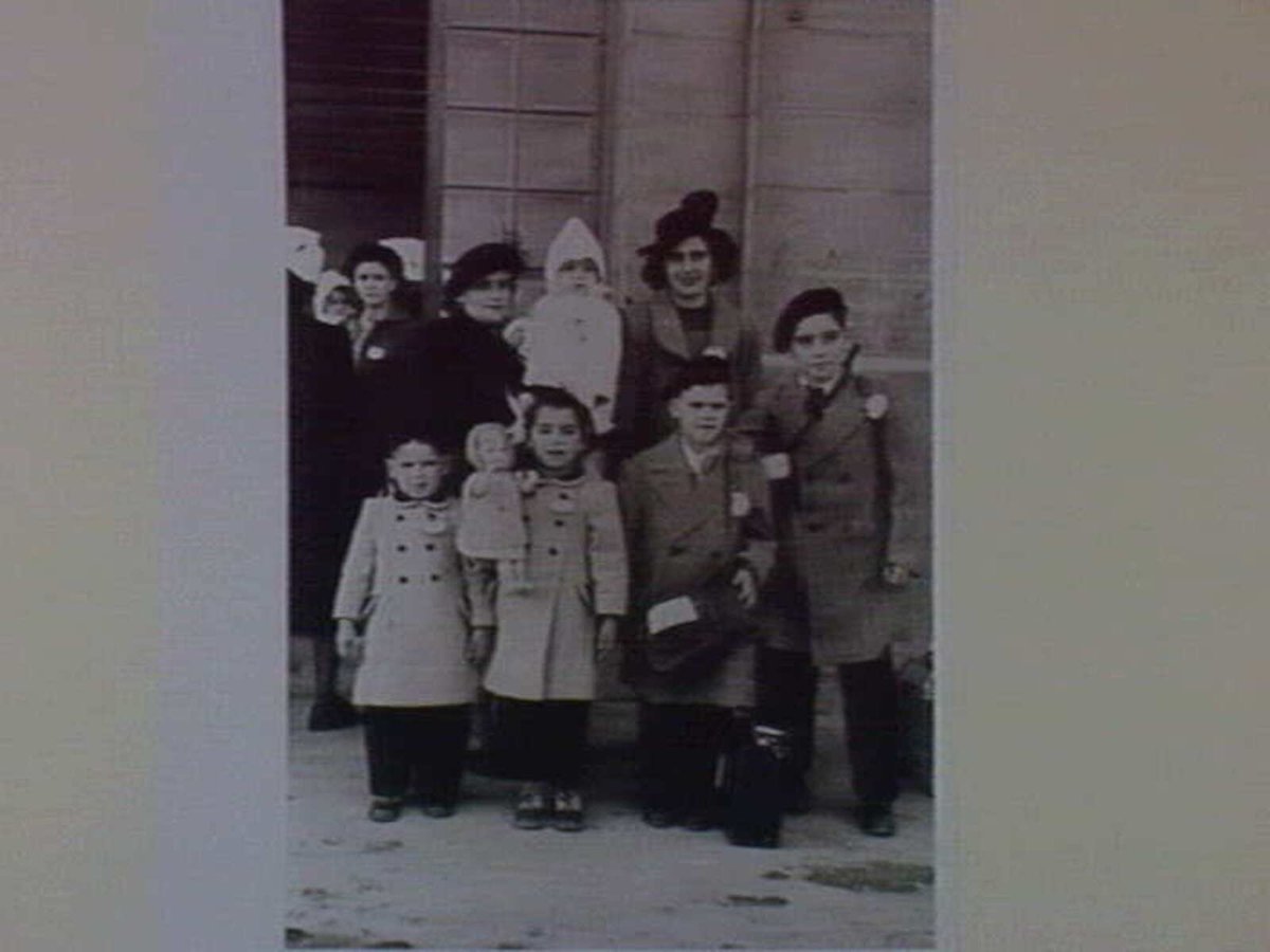 The Soler family leave Malta to join Frank Soler in Melbourne. 1950