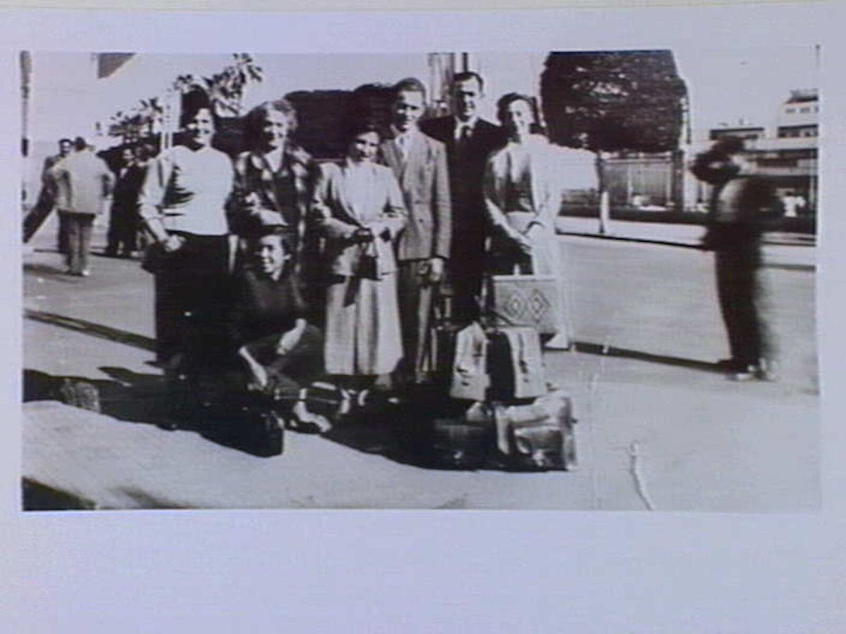 A group of newly arrived Maltese immigrants arrive at Port Melbourne, 1/1/1954