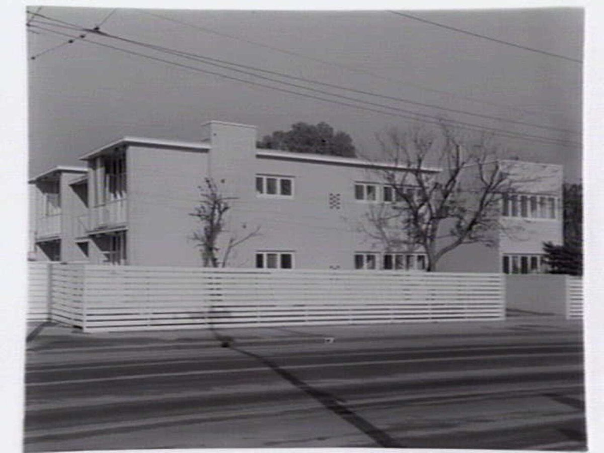View from Malvern Road, of "Clendon" flats, corner Clendon and Malvern Road, Armadale, designed by Roy Grounds (c. 1940)