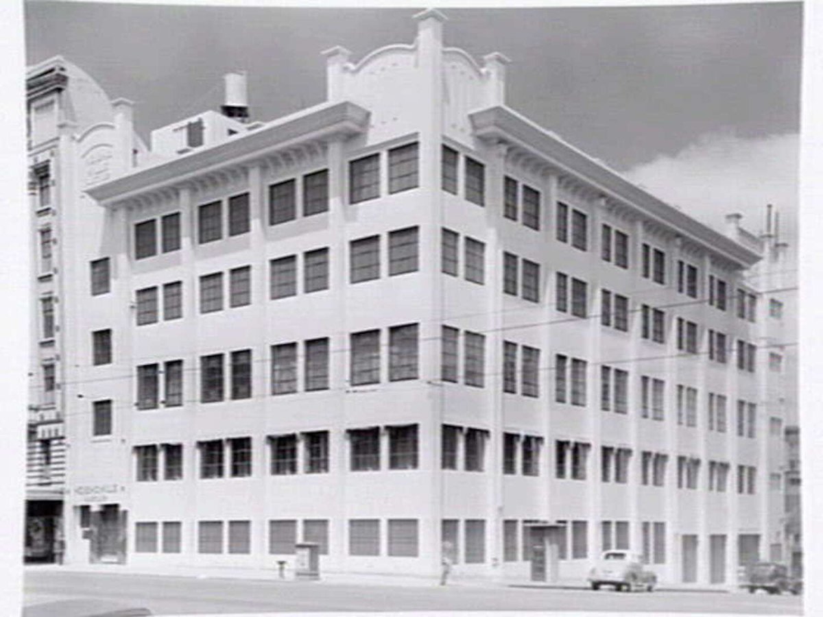 Exterior of W.D. & H.O. Wills, cigarette manufacturers, 411-423 Swanston St., Melbourne, Melbourne City (c. 1946)