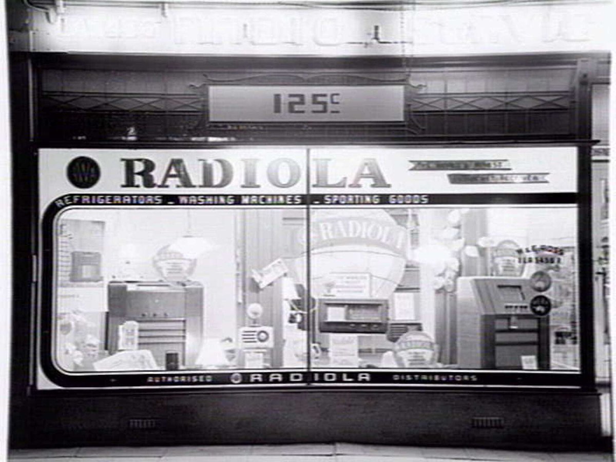 W. & E. Ross, 125C Fitzroy St., St. Kilda. Radiola display, St Kilda (1948)