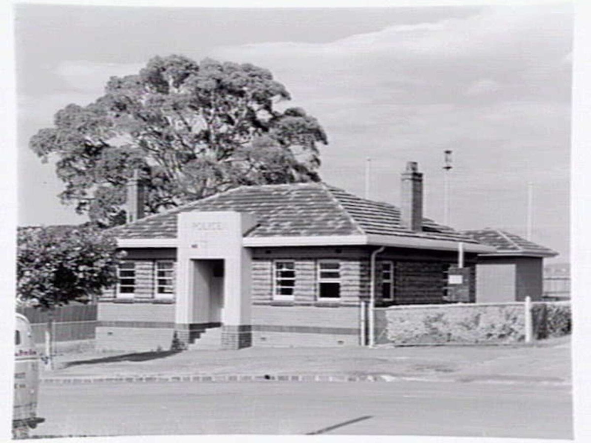Oakleigh Police Station (1949)