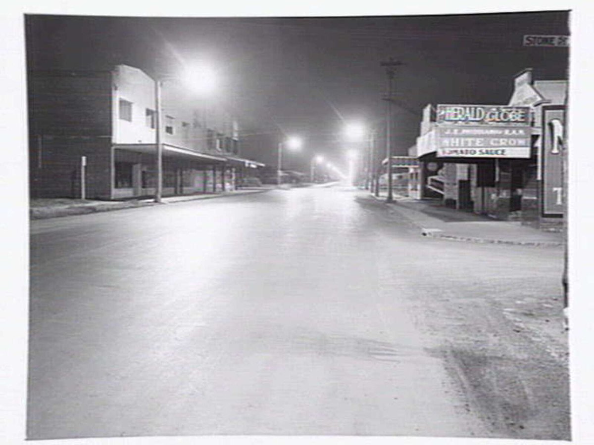 Cnr. Stone St., and Williamstown Rd., Williamstown at night (1949)