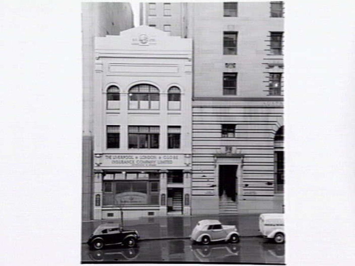 Liverpool, London & Globe Insurance Co. at 415-7 Collins St., Melbourne, part of AMP Chambers, 419-425 Collins St, Melbourne City (1949)