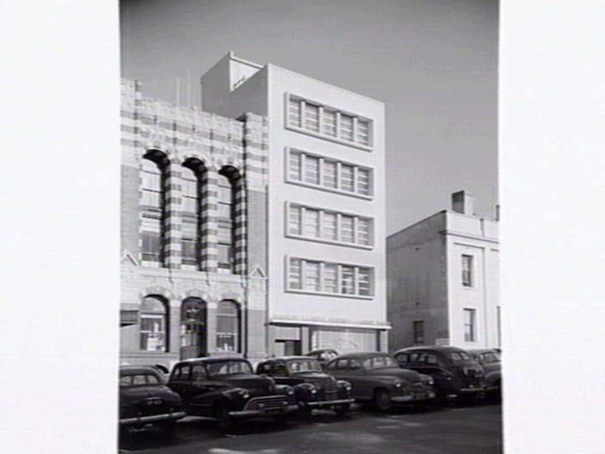 [Exterior, Transport and General Insurance Company, 10-12 Queen Street, and Arnold House, 14-16 Queen Street, designed by Leslie M. Perrott, Melbourne City (c. 1952)