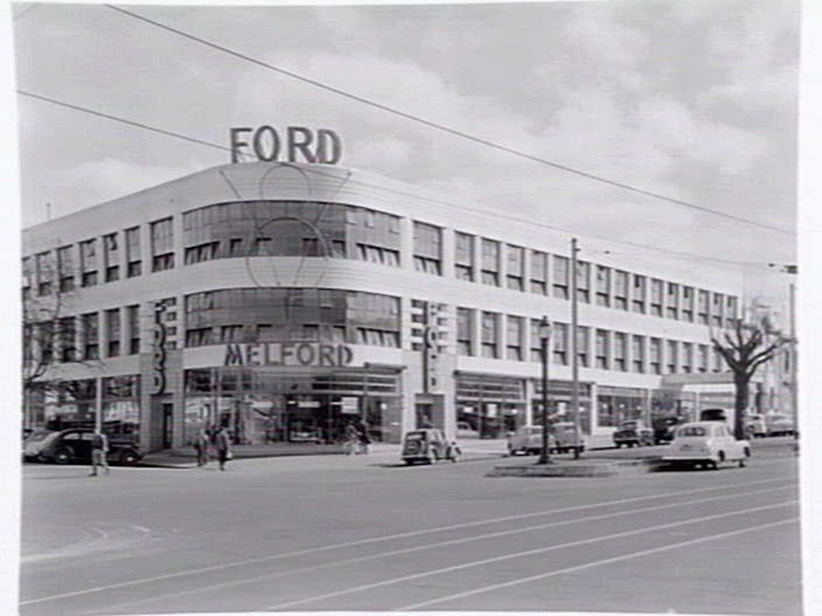 Exterior, Melford Motors, 615-633 Elizabeth Street, Melbourne, designed by Harry Norris, Melbourne City (c. 1952)