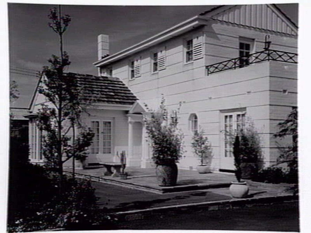 Private residence, Isaac (name of owner?) Dandenong Road, Carnegie (c. 1953)