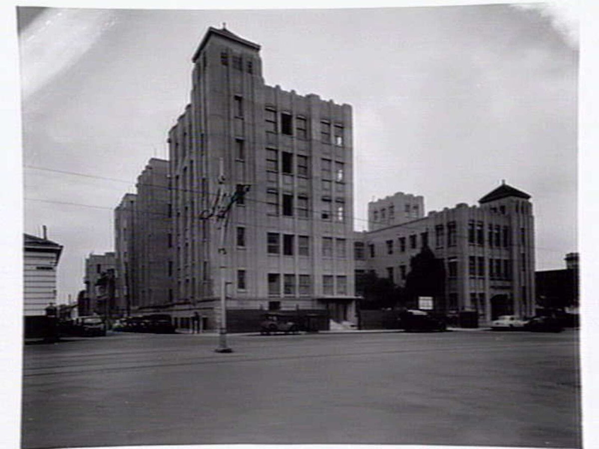 Cnr. William and Little Lonsdale Streets, Melbourne, showing Cancer Institute (now Peter MacCallum), Melbourne City (c. 1953)