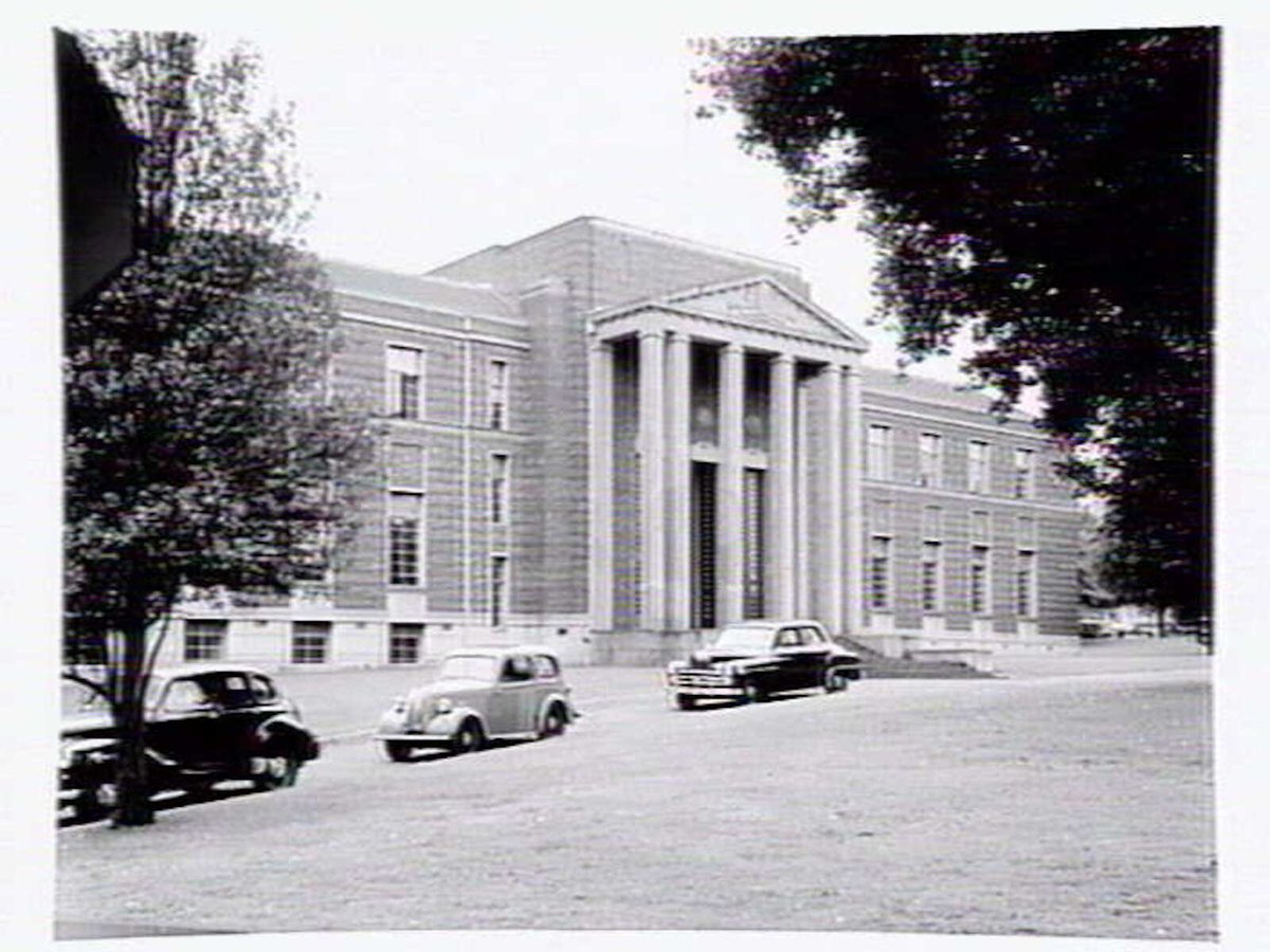 Royal College of Surgeons, Nicholson St. Melbourne (1954)