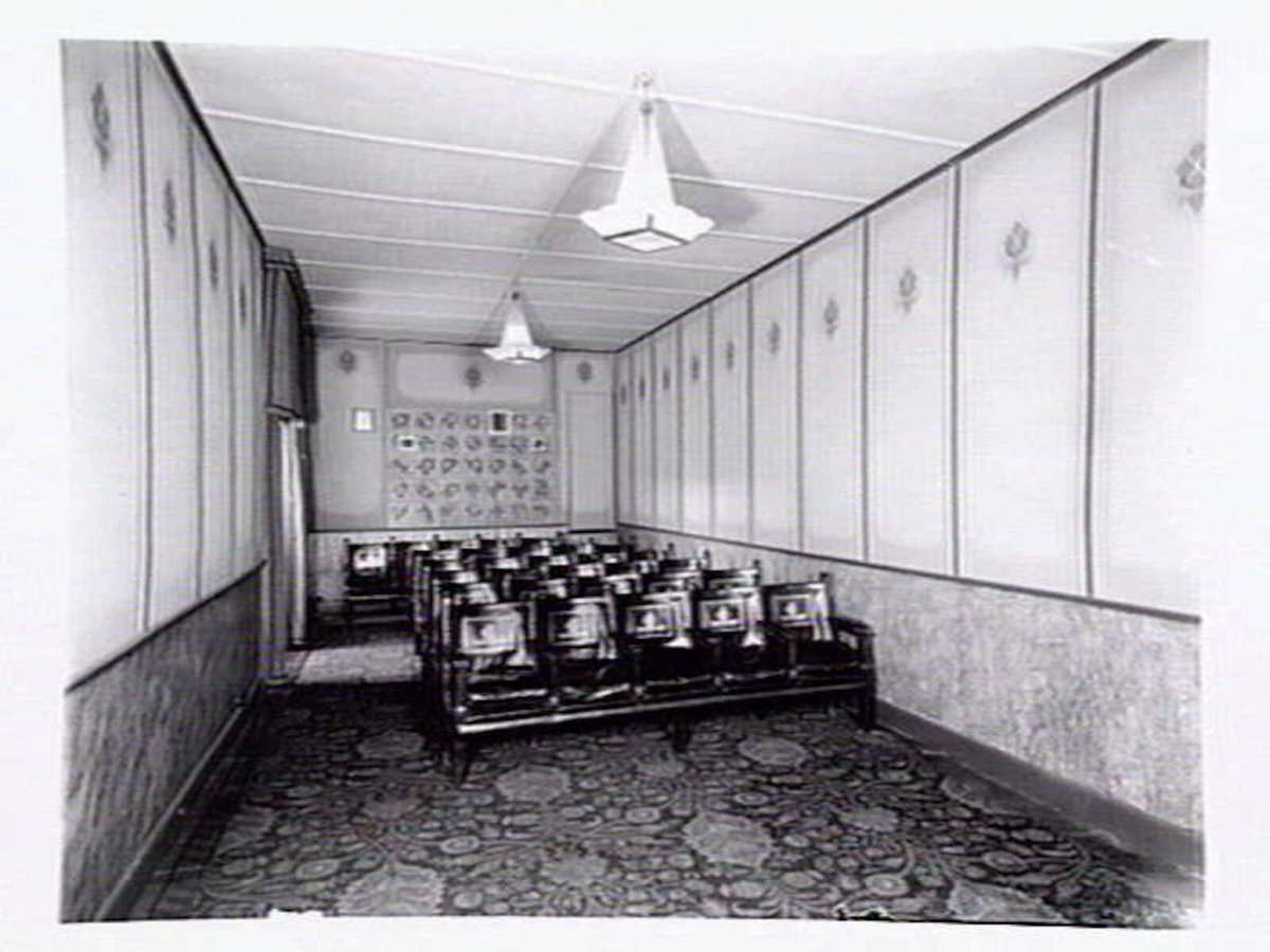 Hoyt's Theatrette, above the Regent Theatre, Collins Street, Melbourne, Melbourne City (1932)