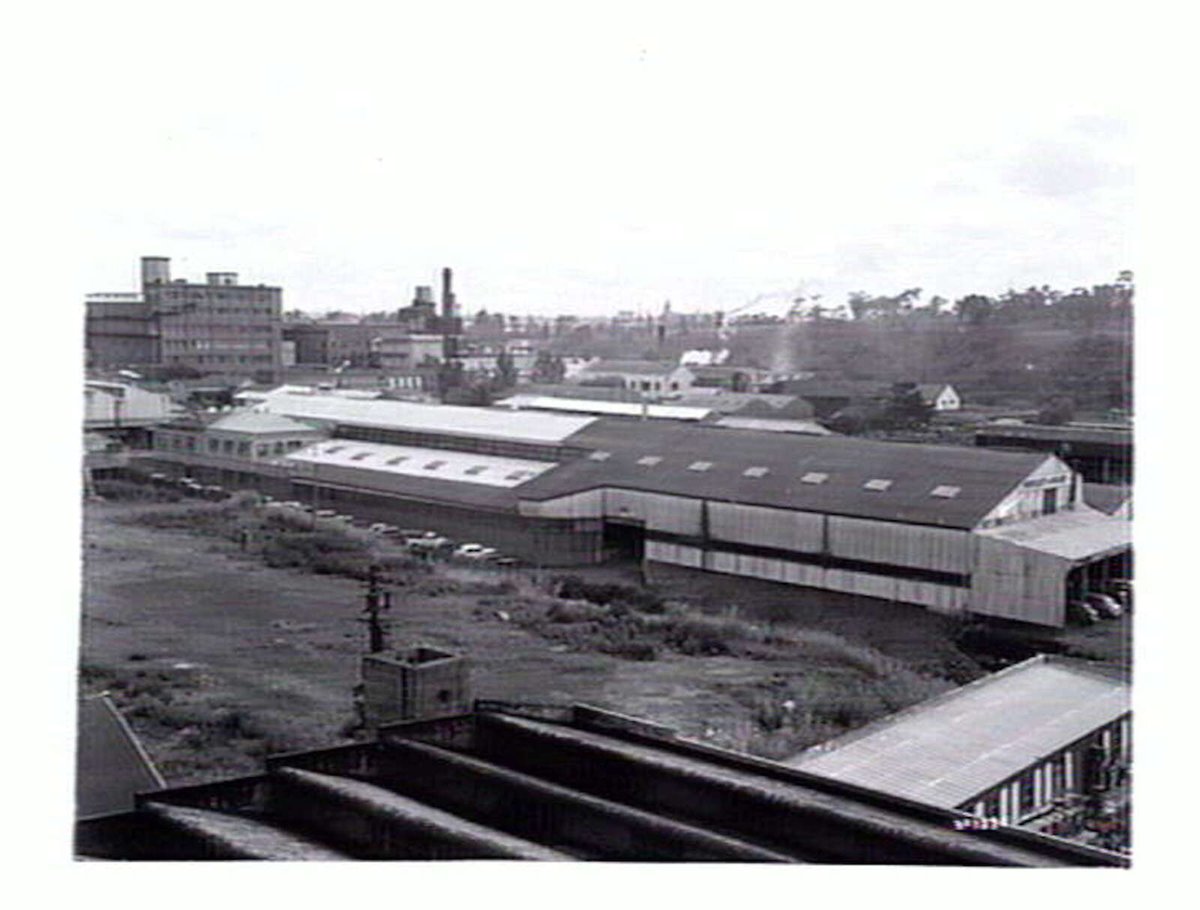 Elevated exterior view of Marfleet and Weight factory, Flockhart Street, Abbotsford (1930–50)