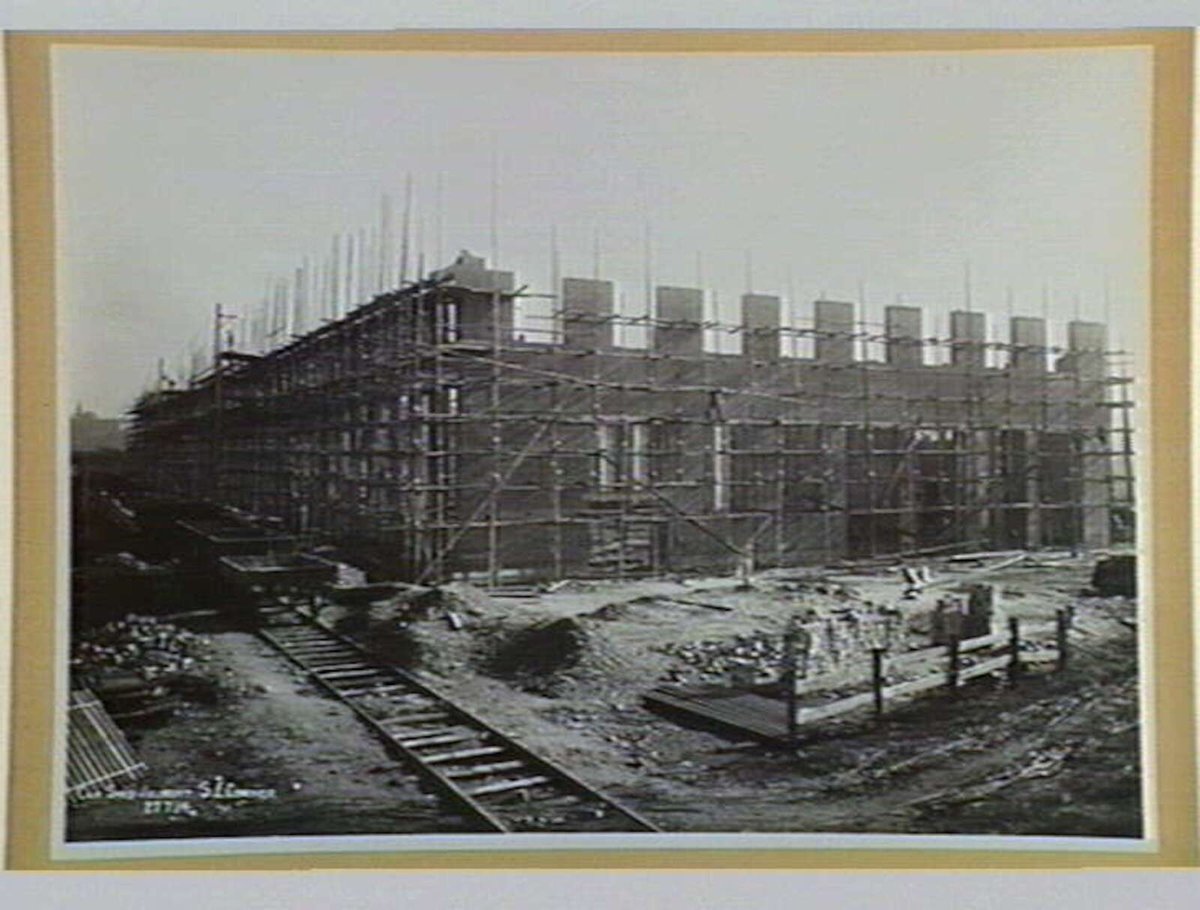 Car Shed Jolimont. S.E. corner (1914)