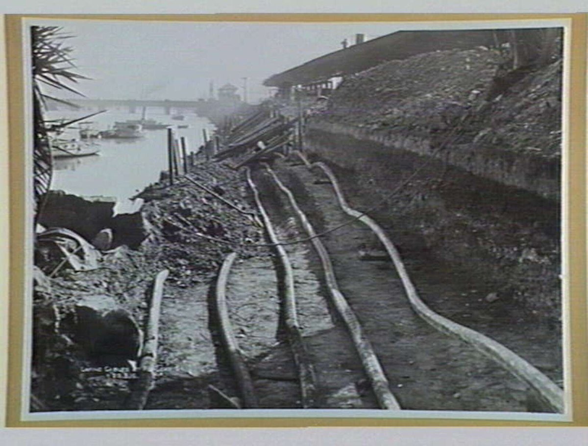 Laying Cables at Flinders St, Melbourne City (1916)